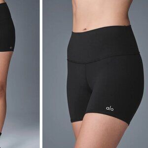 Alo highwaisted biker shorts